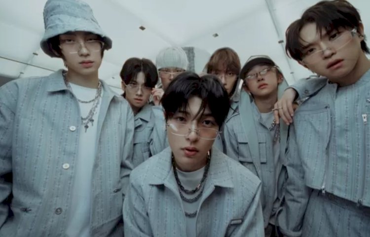 Pra-Debut NewBeat, Boy Group Korea Usung Musik Jadul ‘Jello’